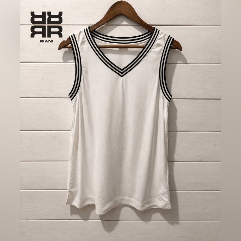 Riani White Sleeveless V-Neck Top – Size 8